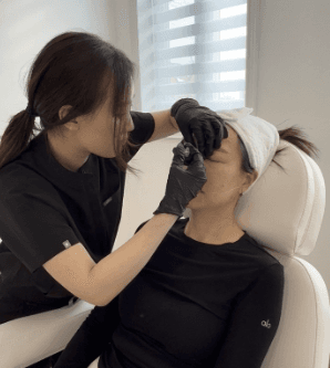 Injectable treatment at Lumina Medi Spa